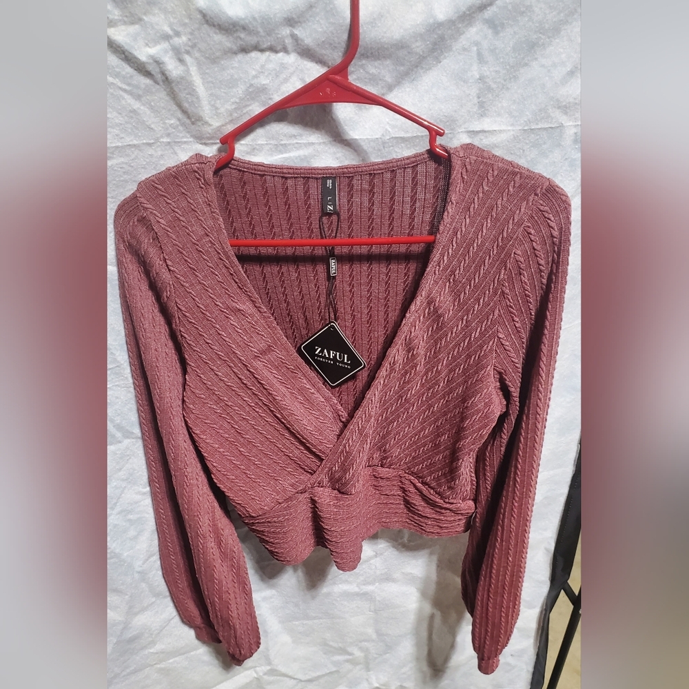Zaful crop sweater, Size L